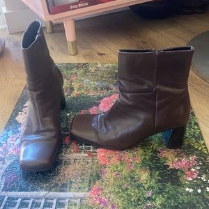 Vintage Nine West-Roslyno Square Toe Booties